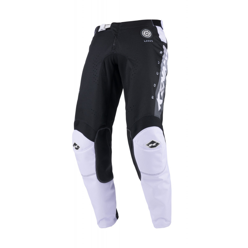 TRACK FOCUS BLACK WHITE PANTS