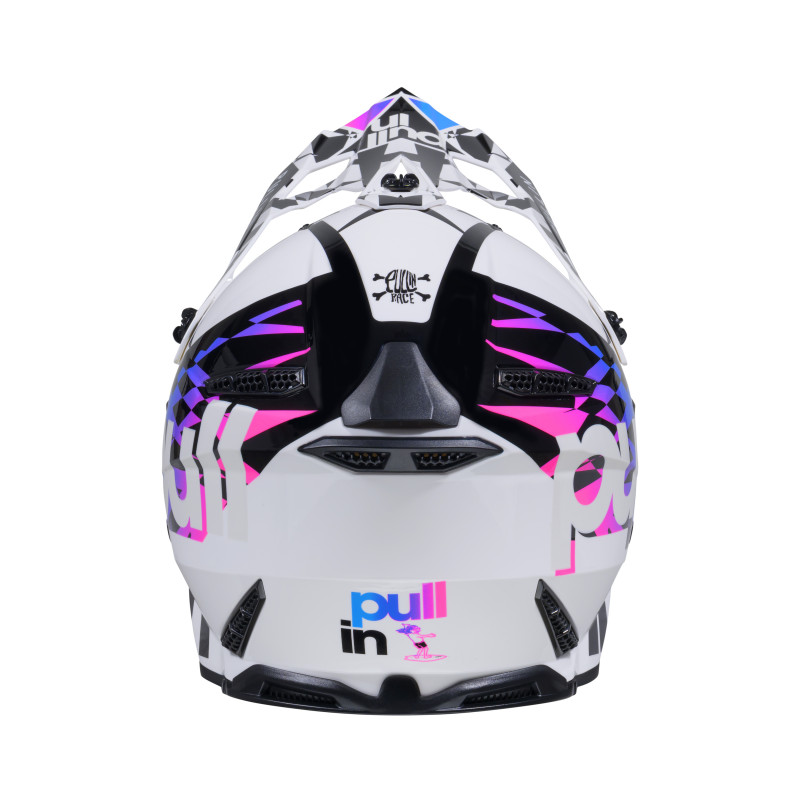 PULL-IN TRASH WHITE HELMET