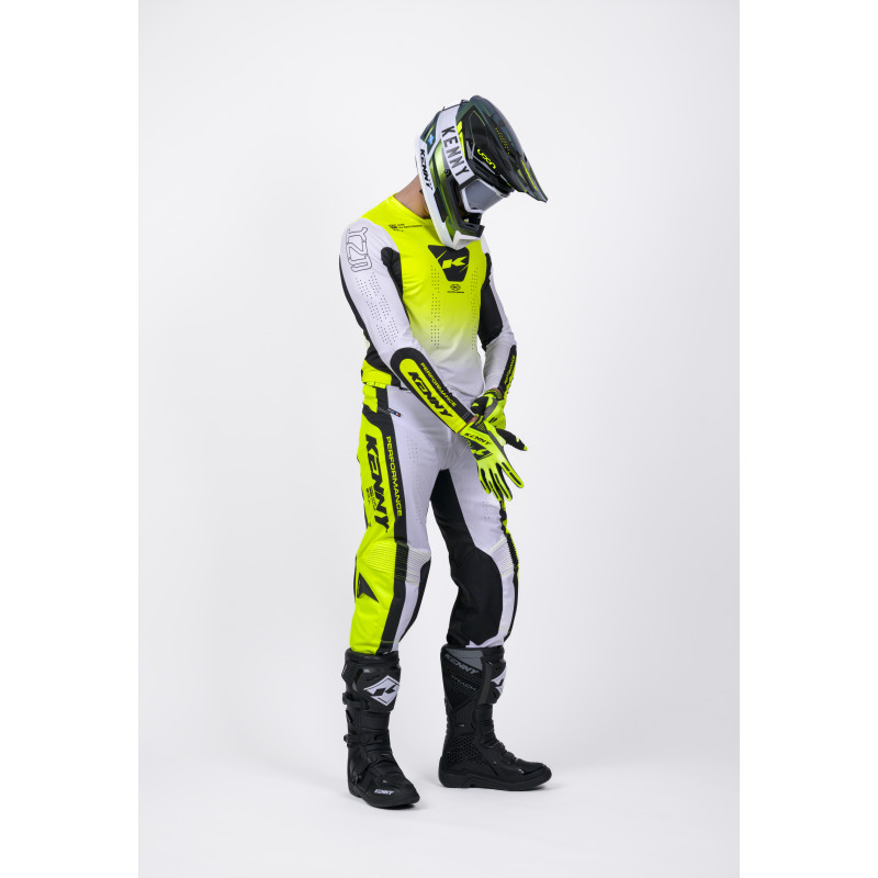 PERFORMANCE YELLOW PANTS