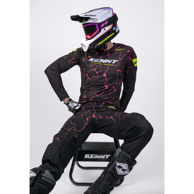 PERFORMANCE WAVE BLACK PANTS