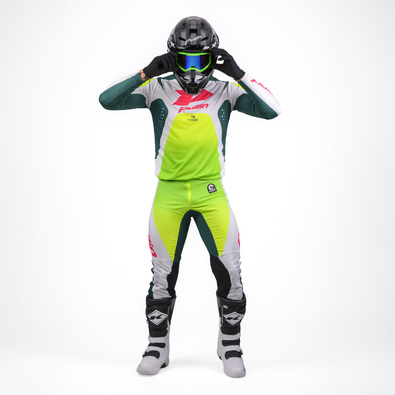 MASTER GREEN