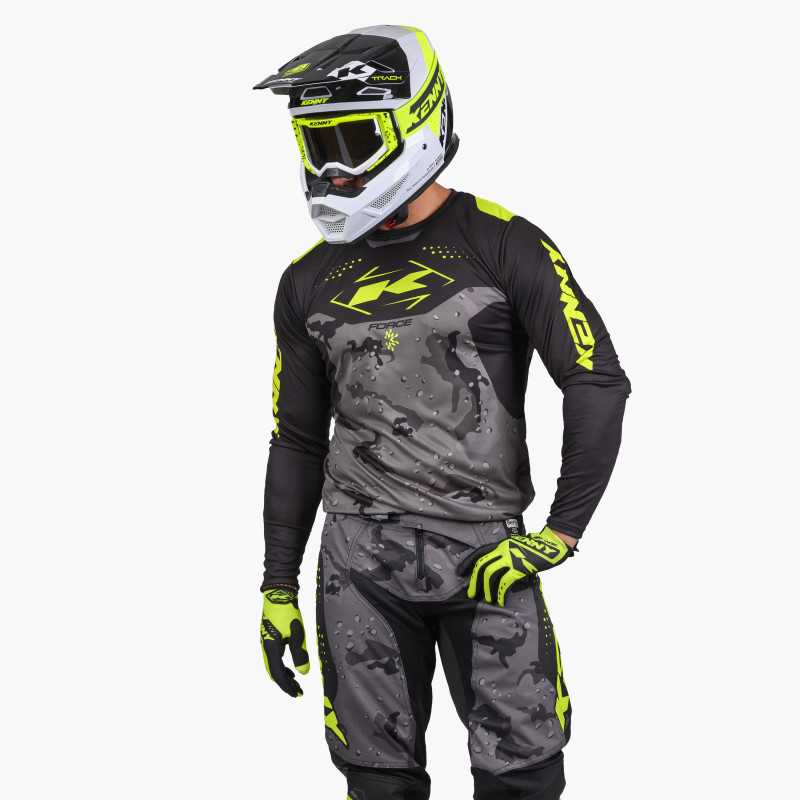 FORCE CAMO NEON YELLOW