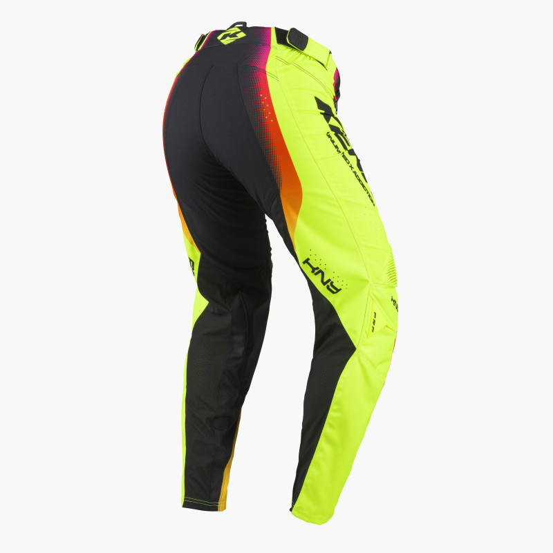 PERFORMANCE SOLID NEON YELLOW
