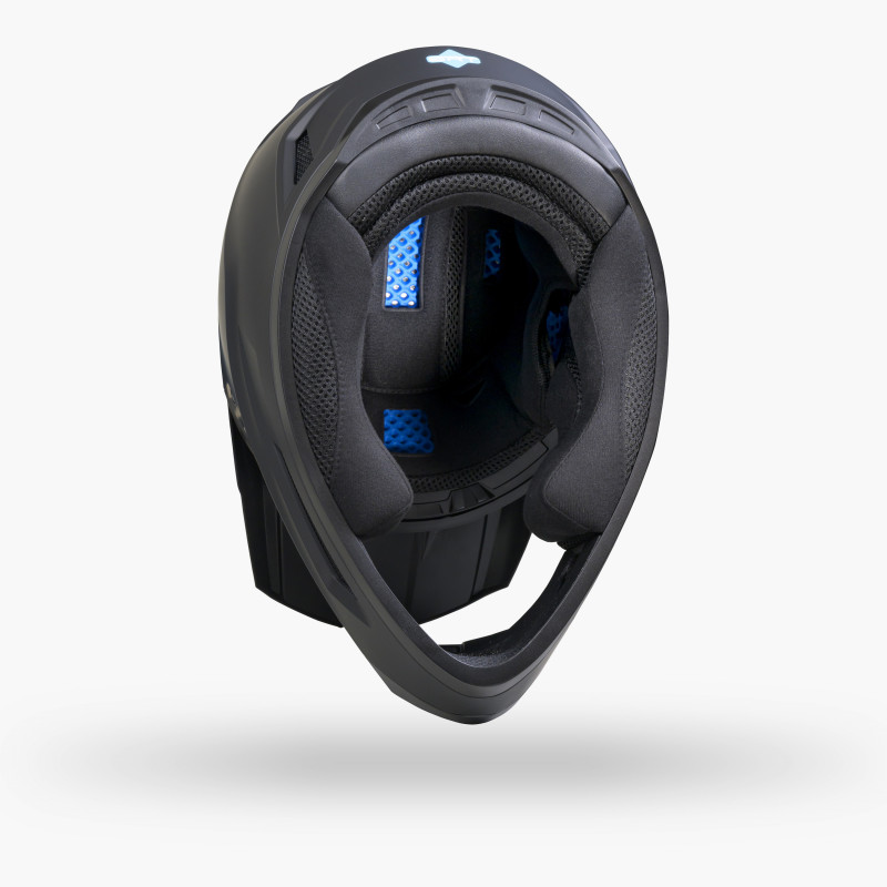 PERFORMANCE SOLID BLACK HELMET