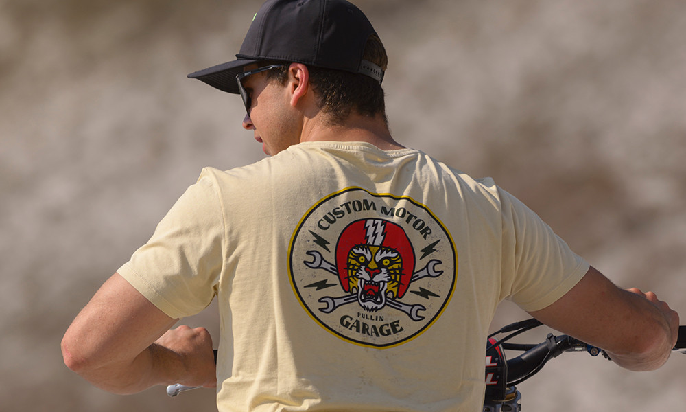 >  PULL-IN RACE LIFESTYLE